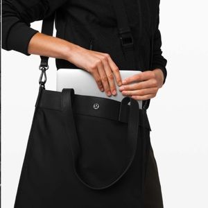 LULULEMON - 15L Tote Bag